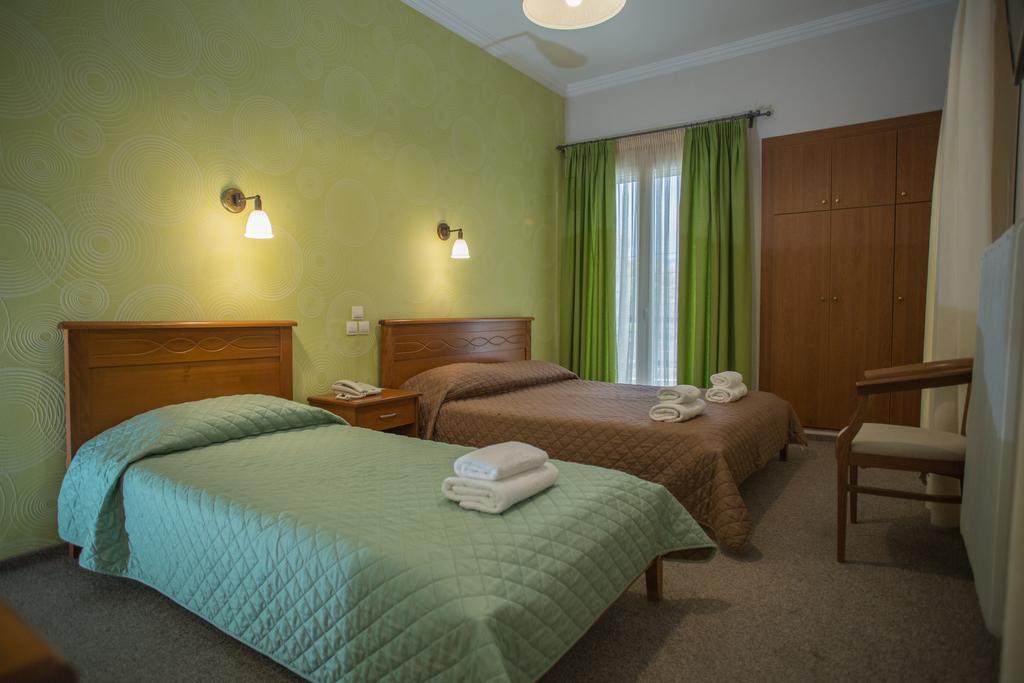 Hotel Liberty Mesolóngion Exteriör bild